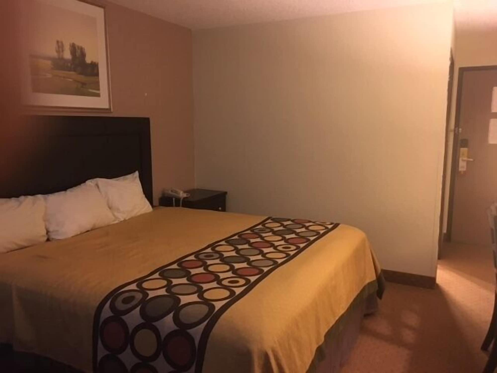 Hotel Super 8 By Wyndham New Castle Exterior foto